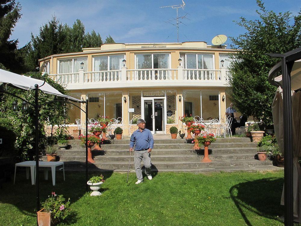 Hotel Acostel Meaux Eksteriør billede